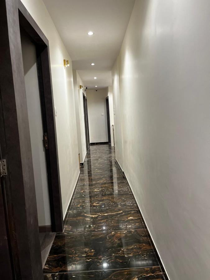 Hotel Classio Andheri - Near Dn Nagar Metro Station Mumbai Exterior photo